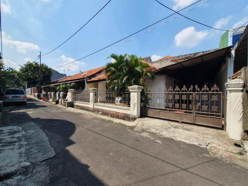 dijual rumah pondokgede