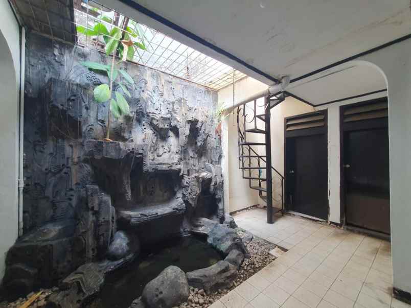 dijual rumah pondokgede