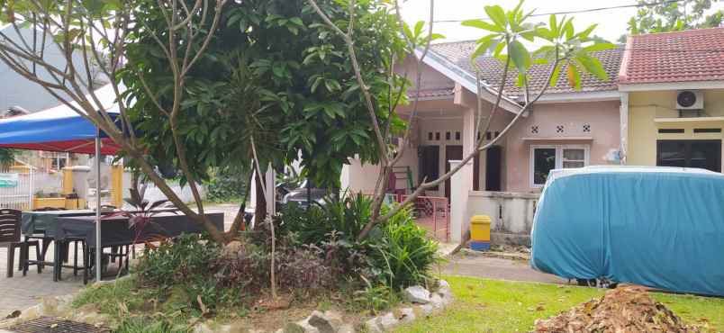 dijual rumah puri gading