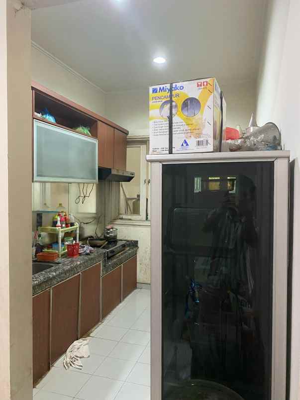 dijual rumah puri galaxy