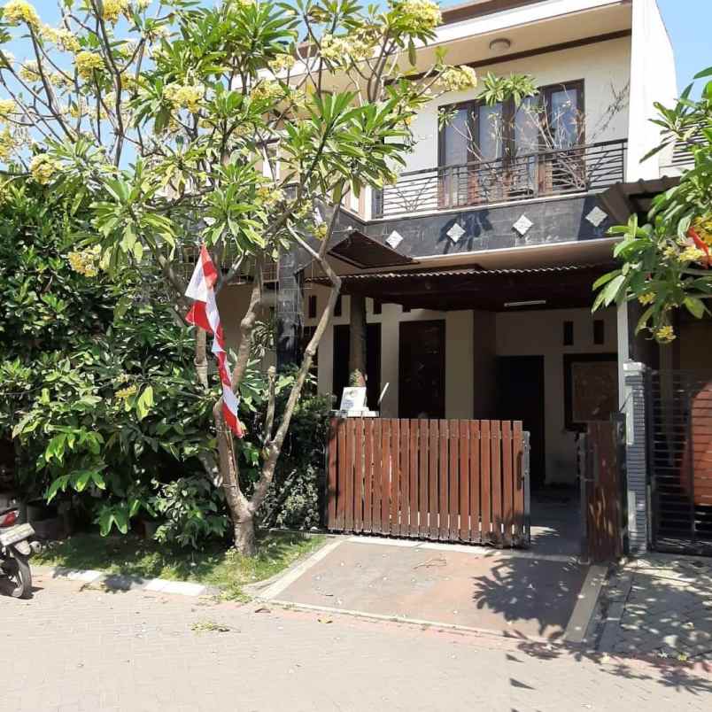 dijual rumah puri surya jaya taman paris