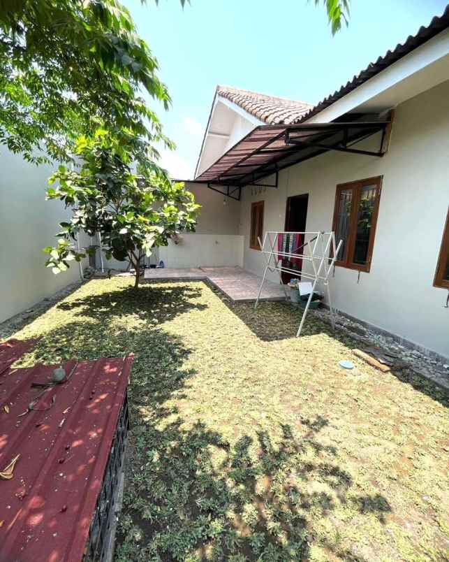 dijual rumah purwomartani kalasan