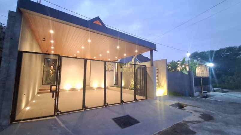 dijual rumah purwomartani kalasan