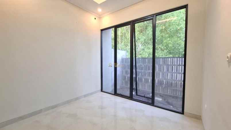 dijual rumah purwomartani kalasan