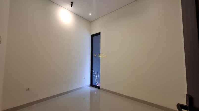 dijual rumah purwomartani kec kalasan