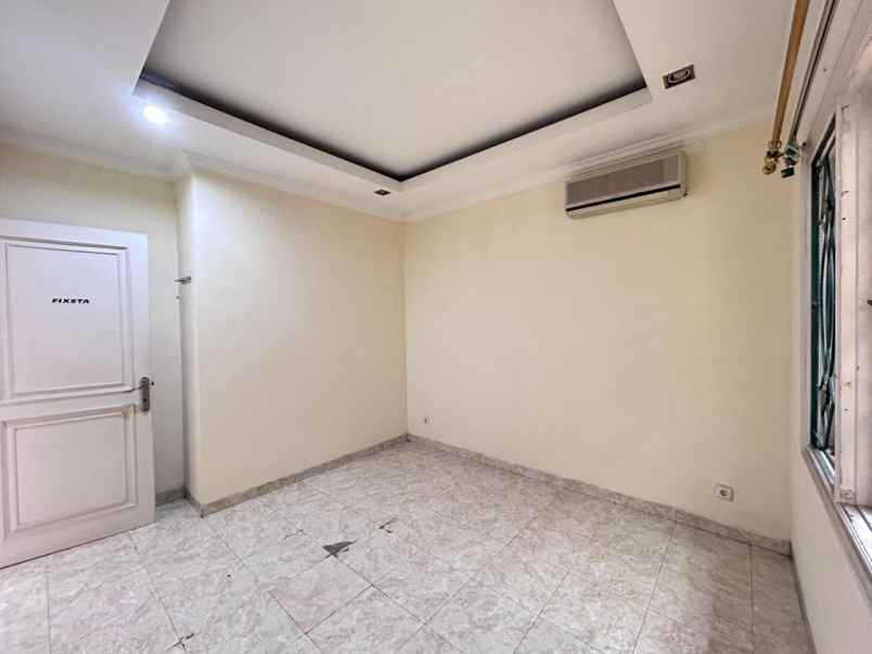 dijual rumah raffles hills housing