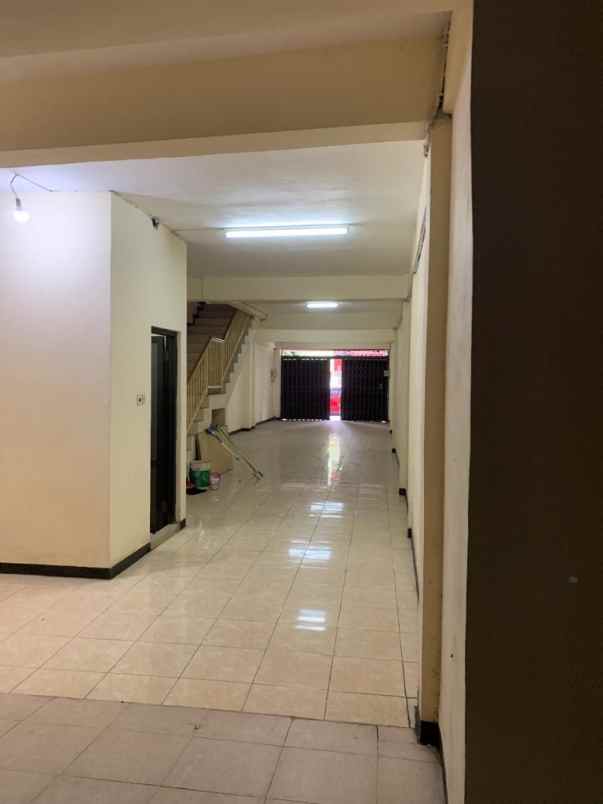 dijual rumah raya kertajaya