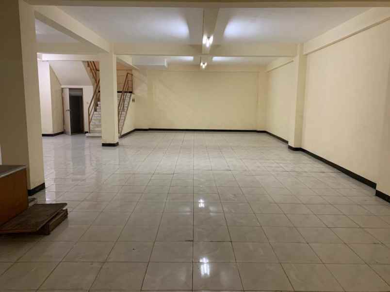 dijual rumah raya kertajaya