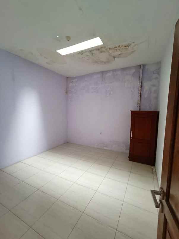 dijual rumah raya sengkaling