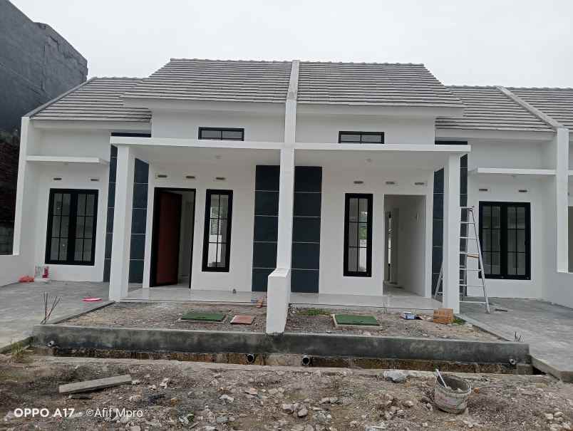 dijual rumah ready siap huni