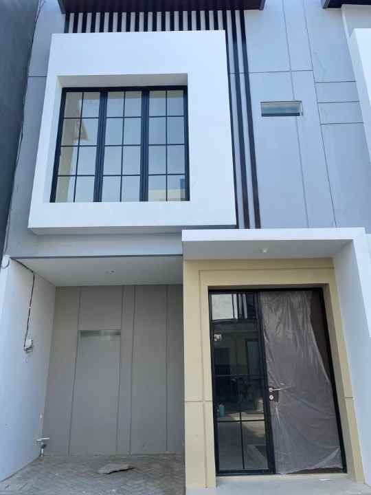 dijual rumah regency one babatan