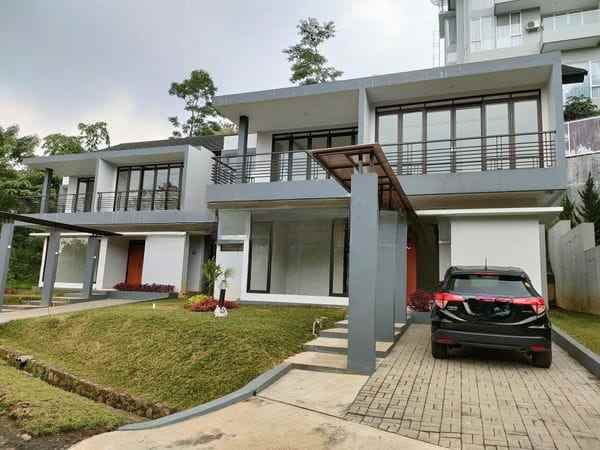 dijual rumah resort dago pakar