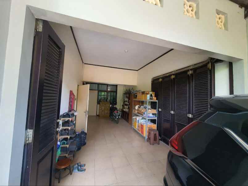 dijual rumah rungkut asri timur