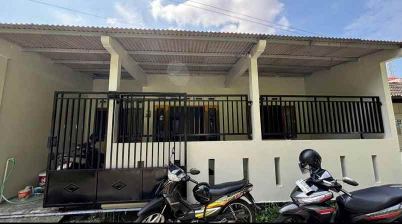 dijual rumah sambiroto