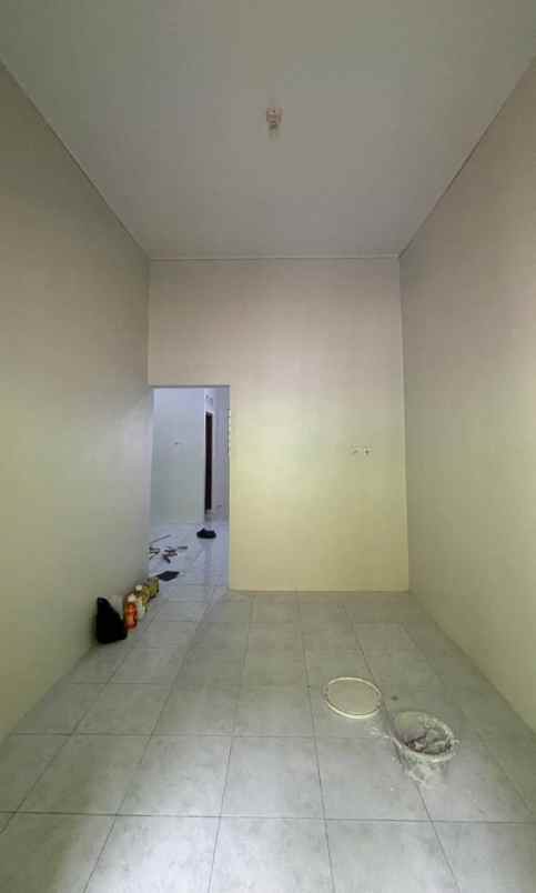 dijual rumah sambiroto