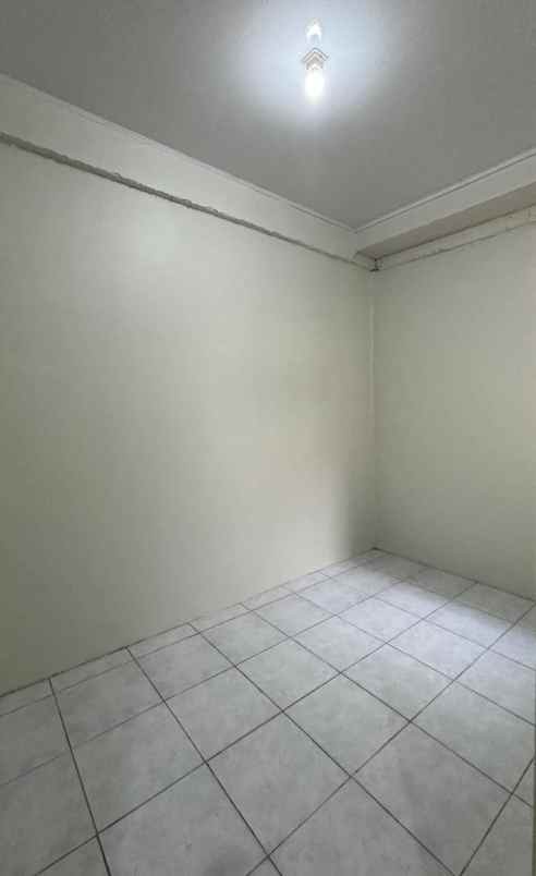 dijual rumah sambiroto