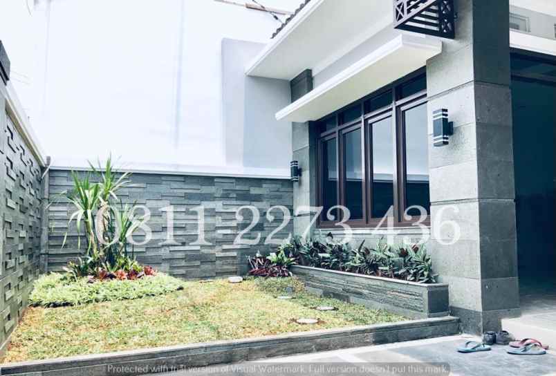 dijual rumah sariwangi