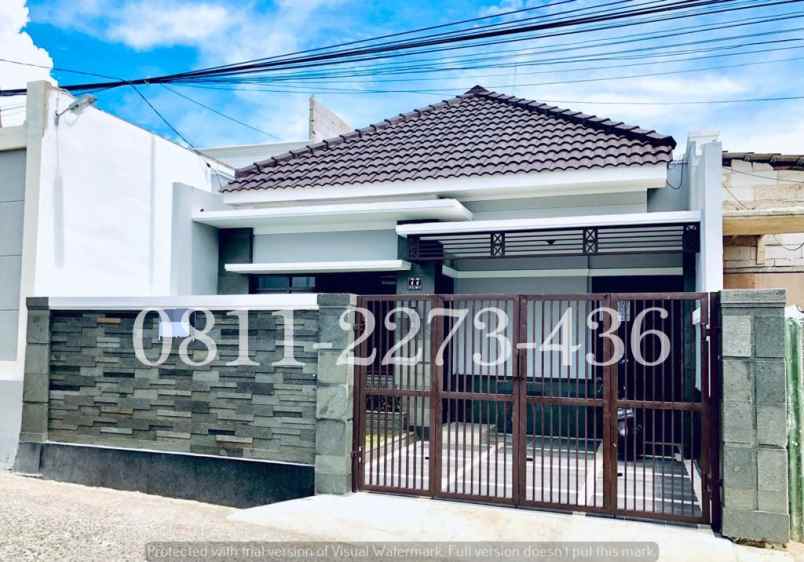 dijual rumah sariwangi