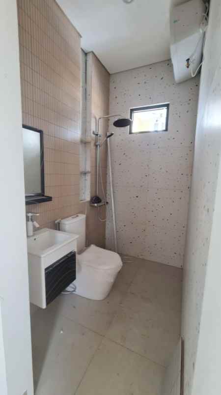 dijual rumah sektor 3 taman yasmin