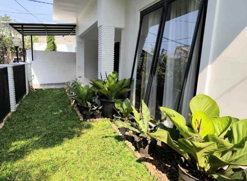 dijual rumah sektor 9 bintaro tangerang