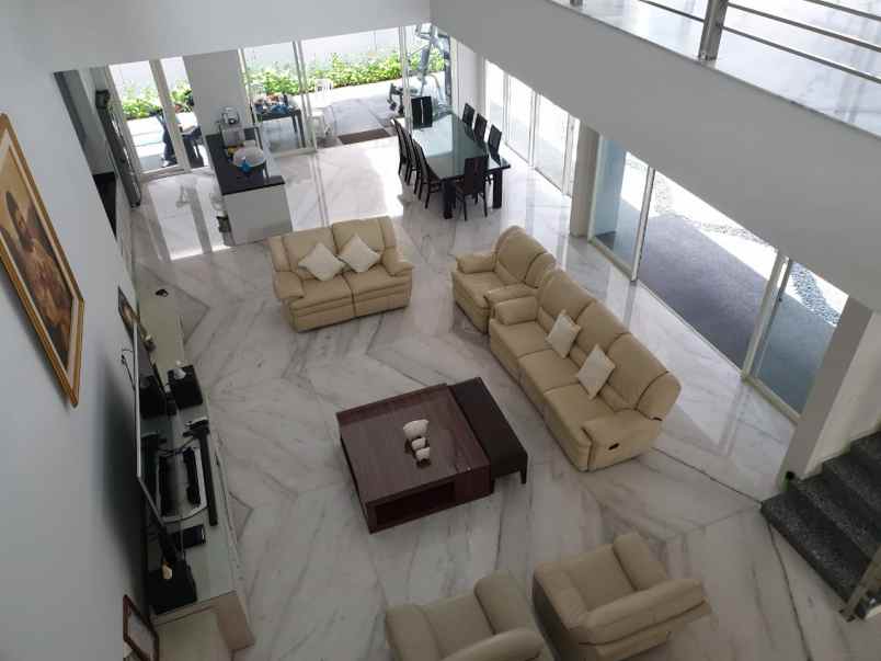 dijual rumah selat golf citraland