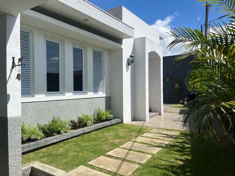 dijual rumah setiabudi regency