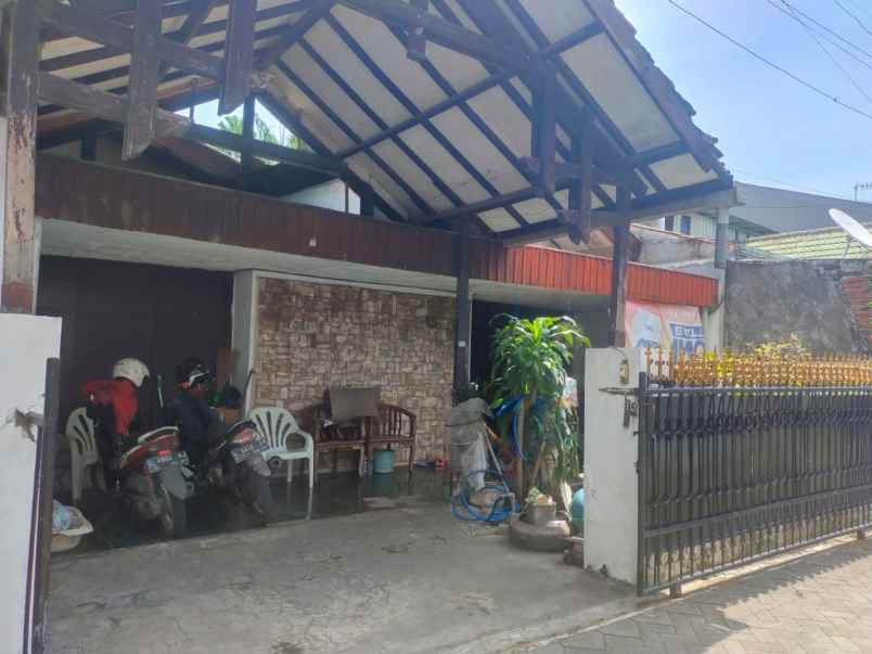 dijual rumah siap huni siwalan kerto surabaya