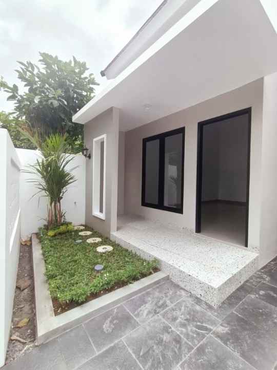 dijual rumah sidoluhur godean sleman