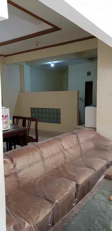 dijual rumah srondol bumi indah ngesrep