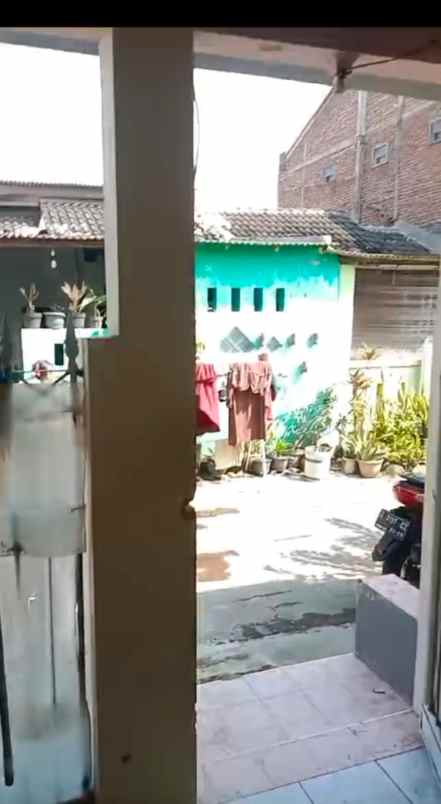 dijual rumah strategis