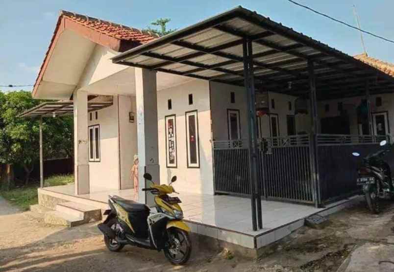 dijual rumah strategis