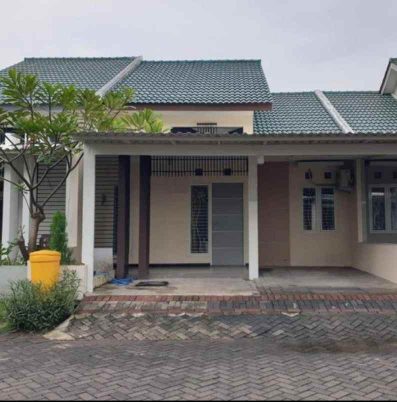 dijual rumah sukolilo dian regency 2