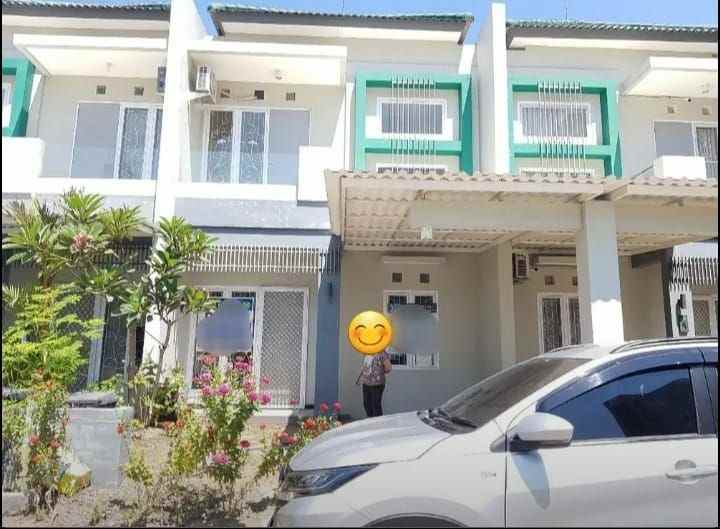 dijual rumah sukolilo dian regency