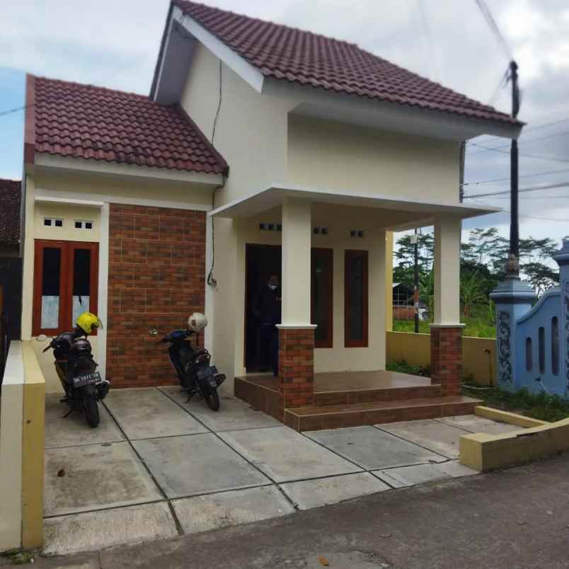 dijual rumah sumberharjo prambanan sleman