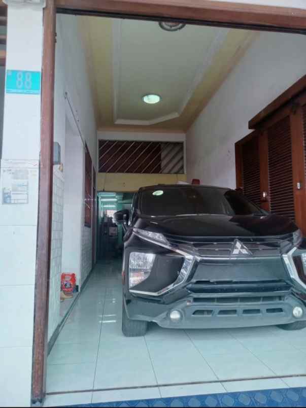 dijual rumah surabaya pusat kota