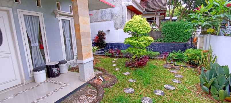 dijual rumah taman bunga wiladatika cibubur