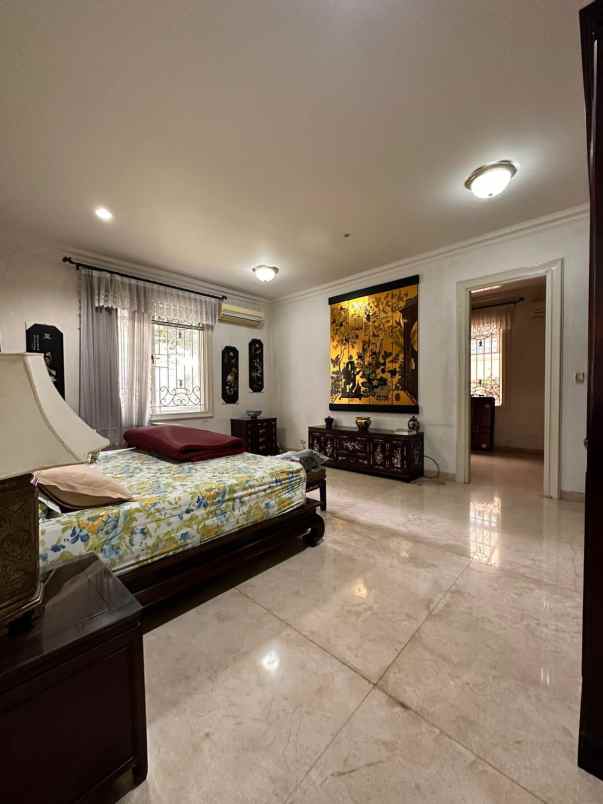 dijual rumah taman golf