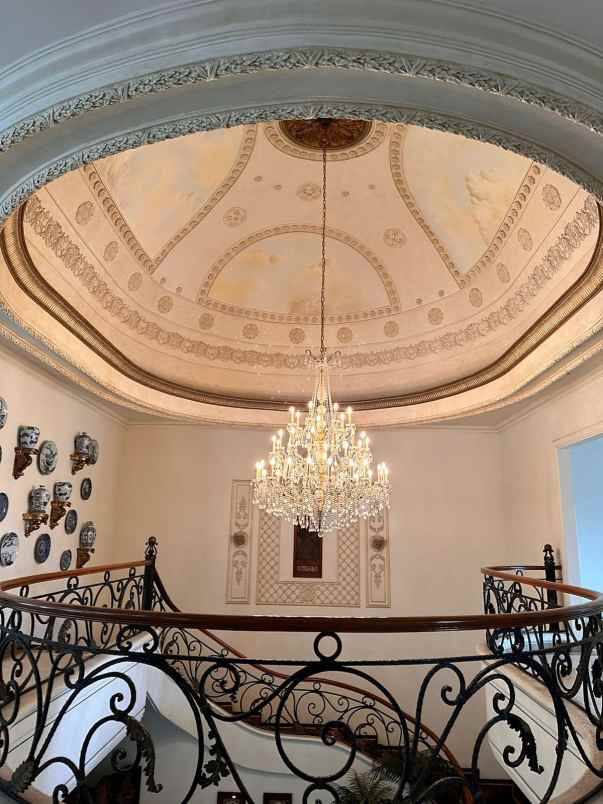 dijual rumah taman golf