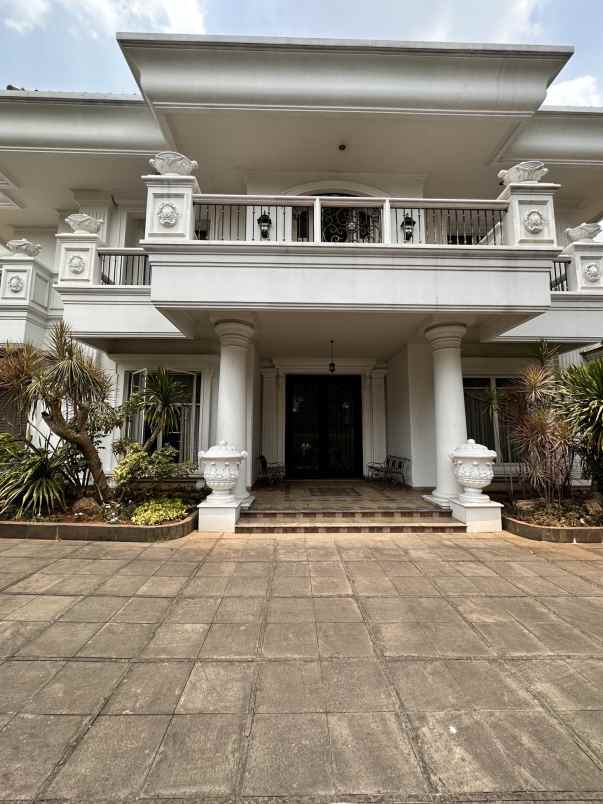 dijual rumah taman golf karawaci