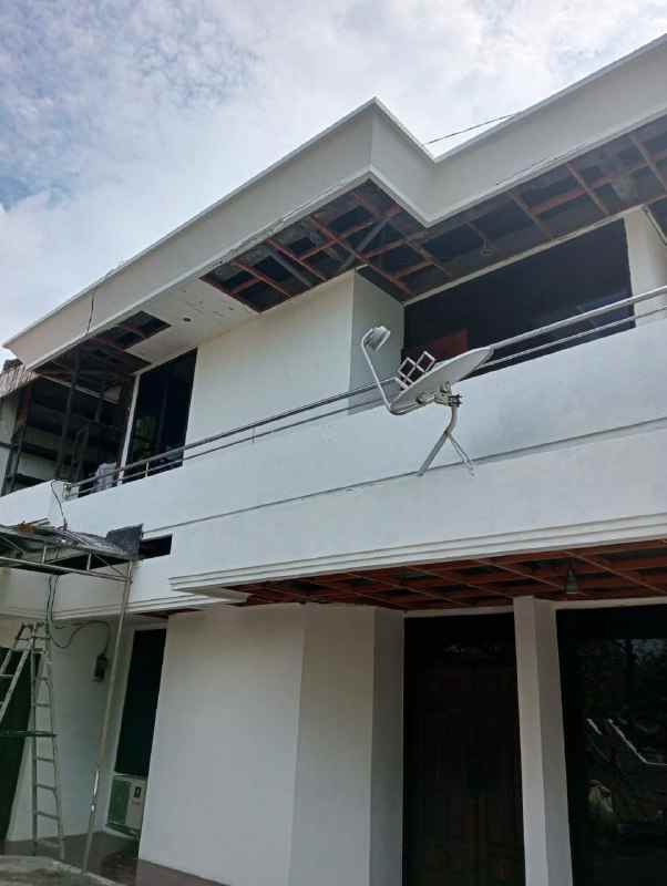 dijual rumah taman pondok indah