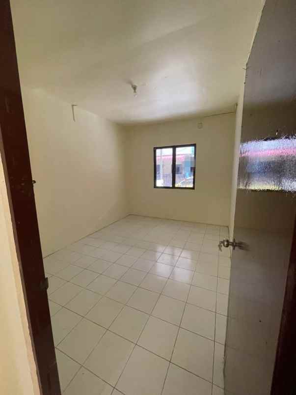 dijual rumah taman putri indah