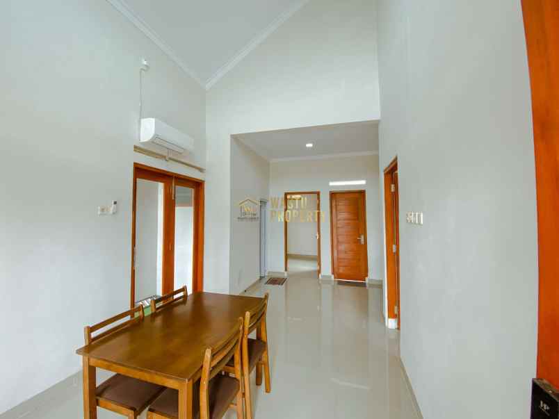 dijual rumah tamanmartani kalasan