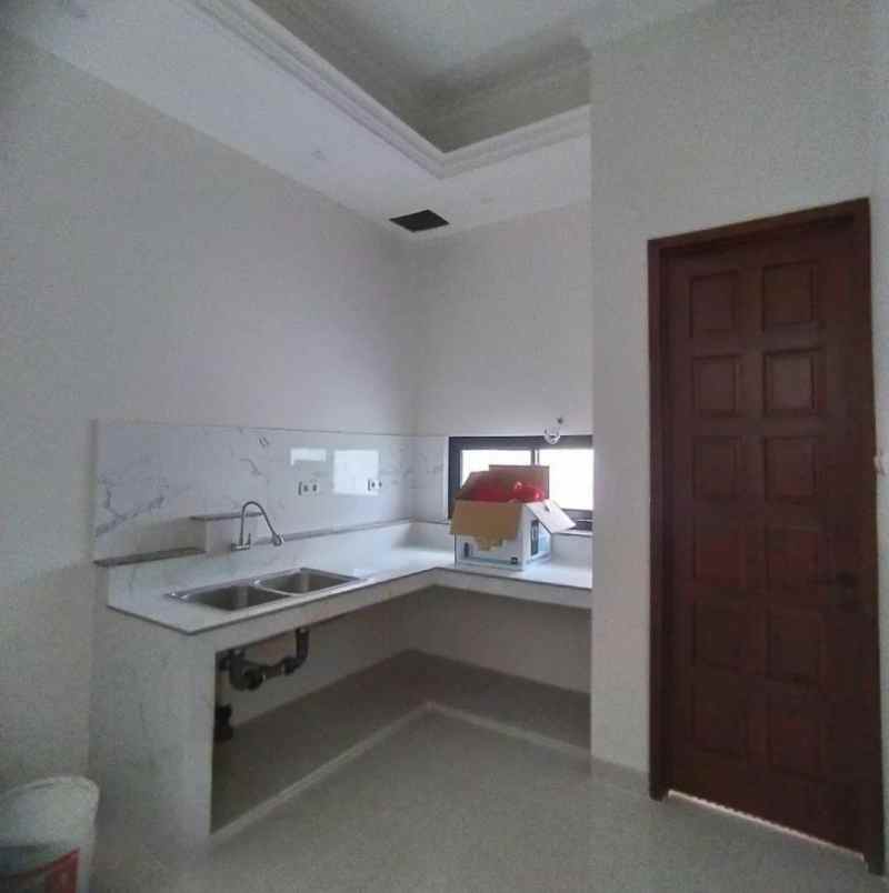 dijual rumah tanah baru beji depok