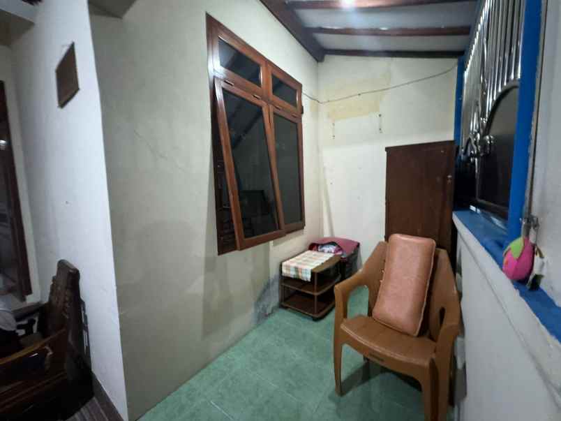 dijual rumah tembalang