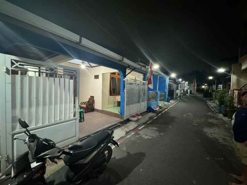 dijual rumah tembalang