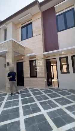 dijual rumah town house brand new