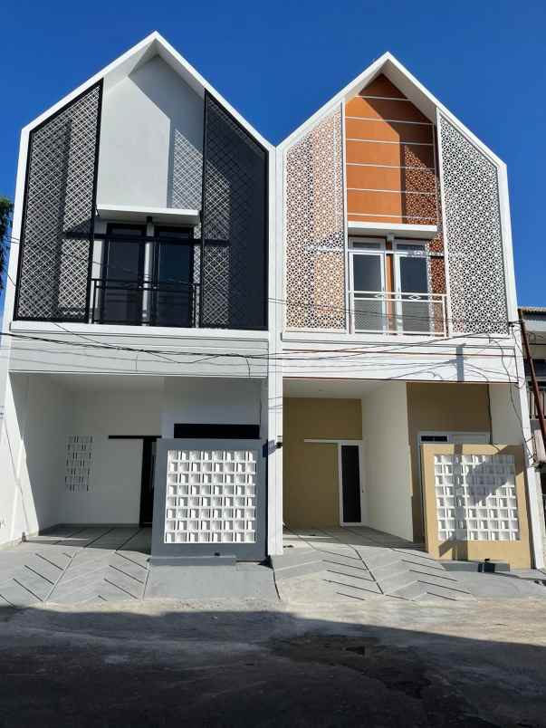 dijual rumah tugu cimanggos depok