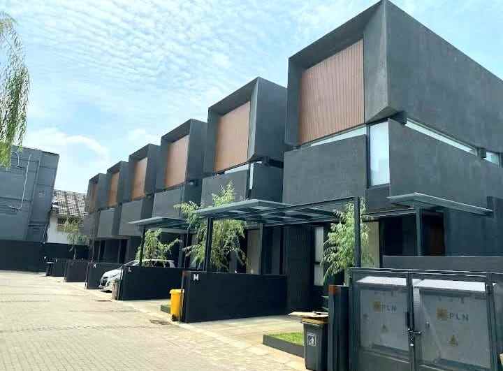 dijual rumah veteran bintaro