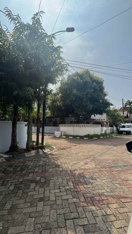 dijual rumah villa bintaro regency blok