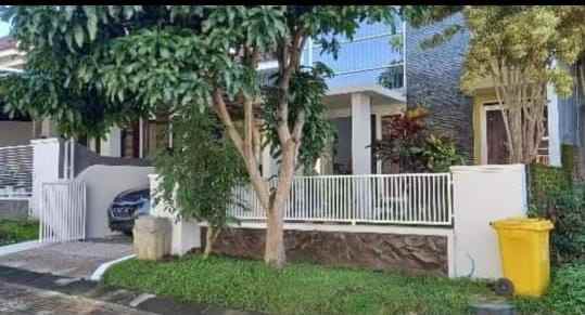 dijual rumah villa puncak tidar